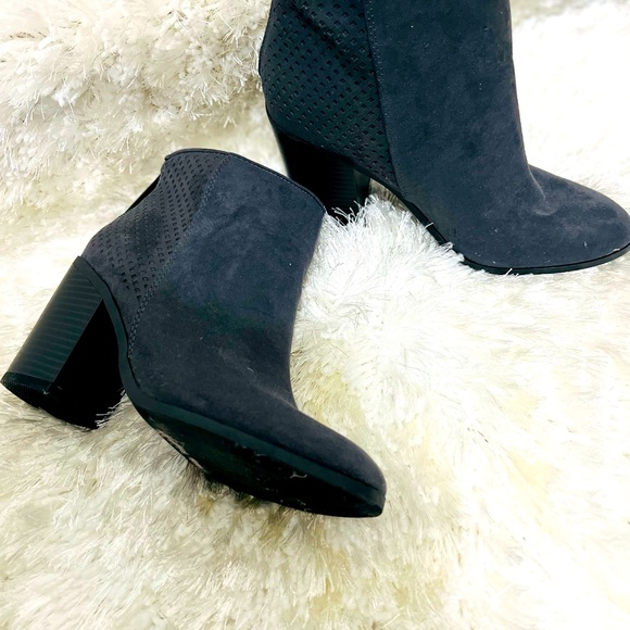 Boho - Picture 1 of 1